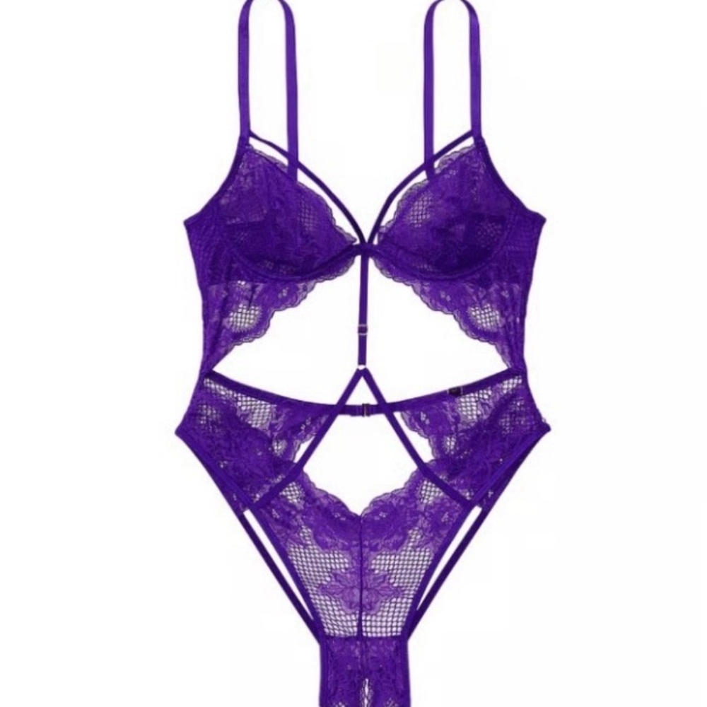 Victoria’s Secret Fishnet Floral Strappy Crotchless Teddy - M